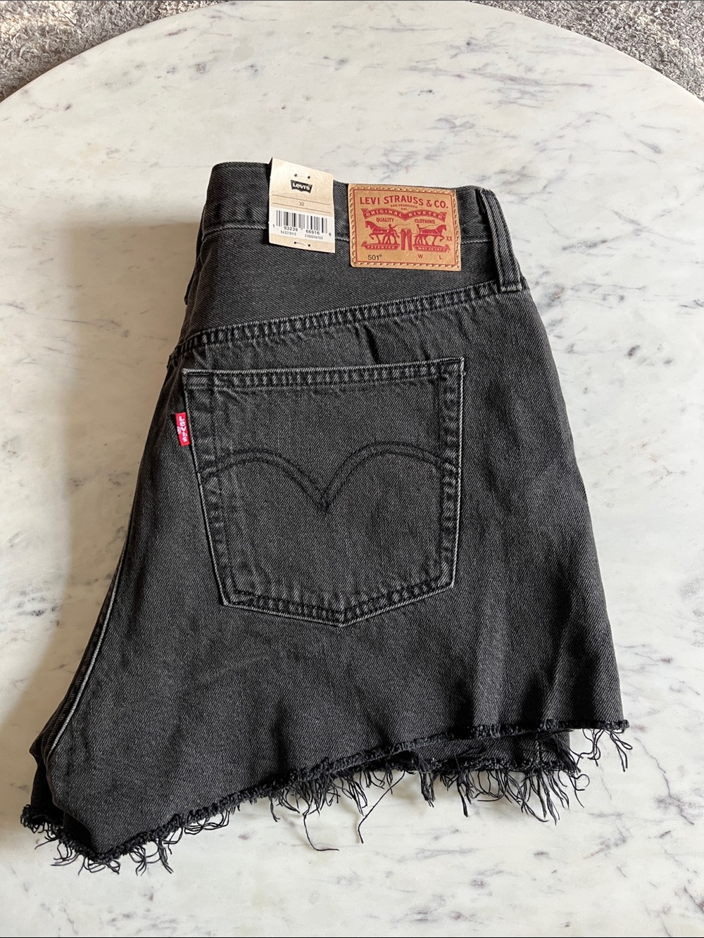 NWT Levi’s 501 Denim Shorts